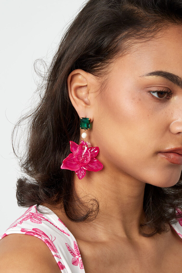 Party-Ohrringe mit floralen Perlen – Fuchsia  Bild4